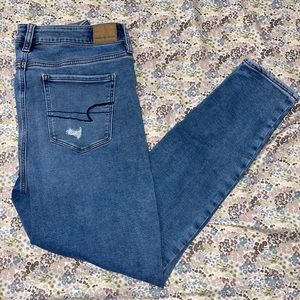 American Eagle Hi-Rise Jegging